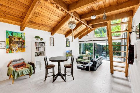Touwnhouse à vendre à Fort Lauderdale, Floride: 2 chambres, 107.02 m2 № 2274742 - photo 8