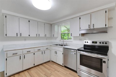 House in Nokomis, Florida 3 bedrooms, 130.06 sq.m. № 1761182 - photo 12
