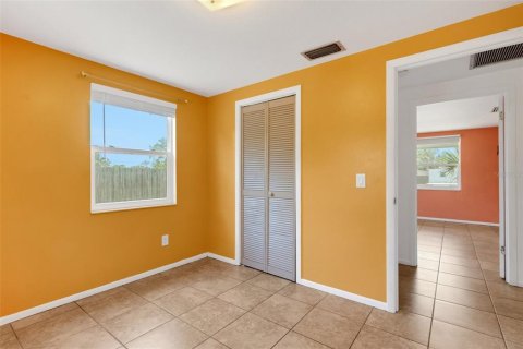 House in Nokomis, Florida 3 bedrooms, 130.06 sq.m. № 1761182 - photo 19