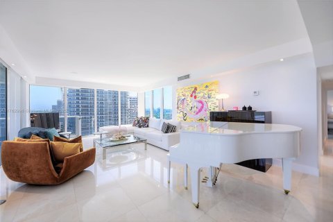 Condo in Bal Harbour, Florida, 2 bedrooms  № 1868762 - photo 7