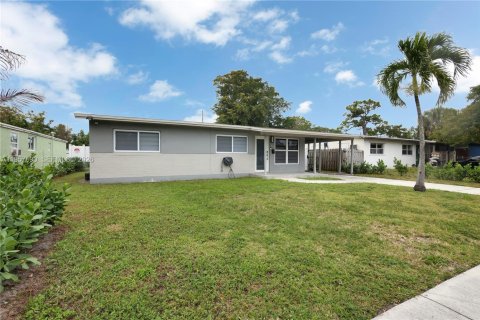 Casa en venta en Fort Lauderdale, Florida, 3 dormitorios № 2011528 - foto 18