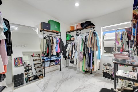 Casa en venta en Fort Lauderdale, Florida, 3 dormitorios № 2011528 - foto 26