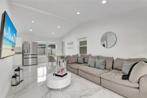 Casa en Fort Lauderdale, Florida 3 dormitorios № 2011528