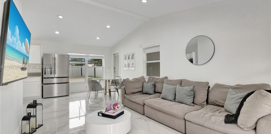 Casa en Fort Lauderdale, Florida 3 dormitorios № 2011528