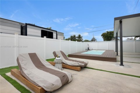 Casa en venta en Fort Lauderdale, Florida, 3 dormitorios № 2011528 - foto 9