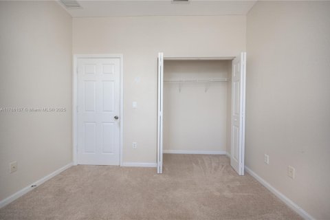 Townhouse in Homestead, Florida 3 bedrooms, 145.3 sq.m. № 2038148 - photo 29