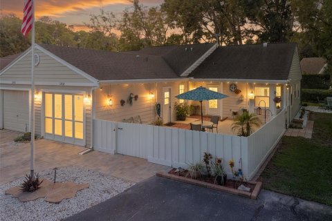 Casa en Hudson, Florida 2 dormitorios, 117.8 m2 № 2259114
