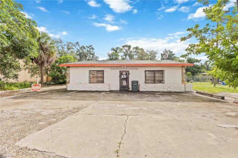 Propiedad comercial en Bradenton, Florida 151.8 m2 № 2117139