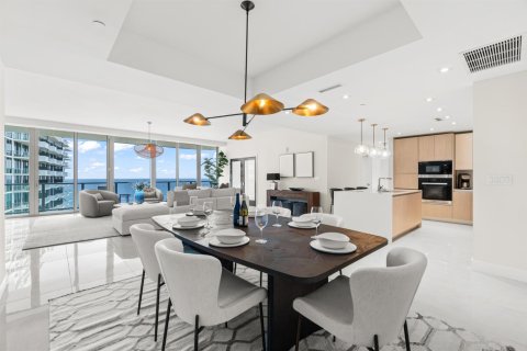 Condo in Riviera Beach, Florida, 3 bedrooms  № 2158297