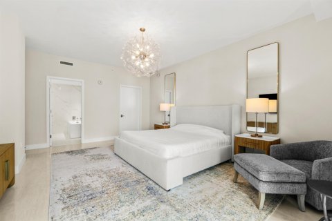 Condo in Riviera Beach, Florida, 3 bedrooms  № 2158297 - photo 9
