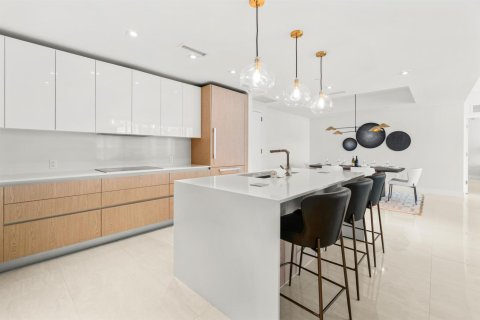 Condo in Riviera Beach, Florida, 3 bedrooms  № 2158297 - photo 2