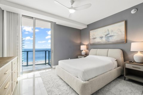 Condo in Riviera Beach, Florida, 3 bedrooms  № 2158297 - photo 15