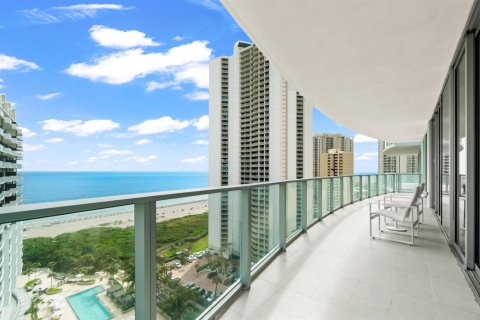 Condo in Riviera Beach, Florida, 3 bedrooms  № 2158297 - photo 23