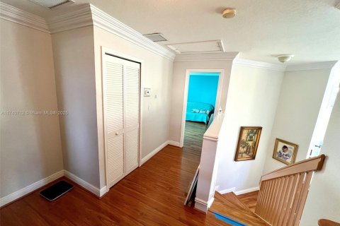 House in Cutler Bay, Florida 4 bedrooms, 239.78 sq.m. № 1949146 - photo 29