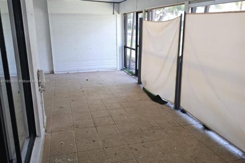 Adosado en venta en Weston, Florida, 3 dormitorios, 139.35 m2 № 1887841 - foto 17