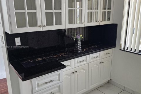Adosado en venta en Weston, Florida, 3 dormitorios, 139.35 m2 № 1887841 - foto 6