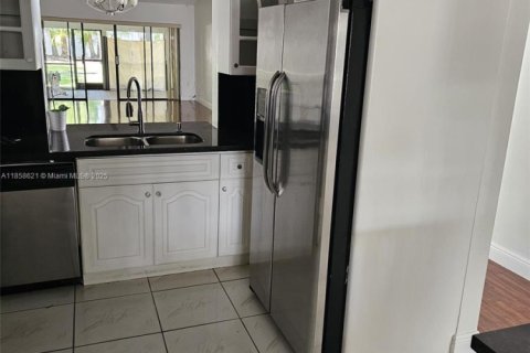 Adosado en venta en Weston, Florida, 3 dormitorios, 139.35 m2 № 1887841 - foto 7
