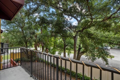 Touwnhouse à vendre à Tampa, Floride: 2 chambres, 134.06 m2 № 1905677 - photo 23