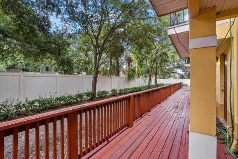 Touwnhouse à vendre à Tampa, Floride: 2 chambres, 134.06 m2 № 1905677 - photo 25
