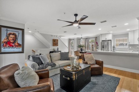 Touwnhouse à vendre à Tampa, Floride: 2 chambres, 134.06 m2 № 1905677 - photo 8