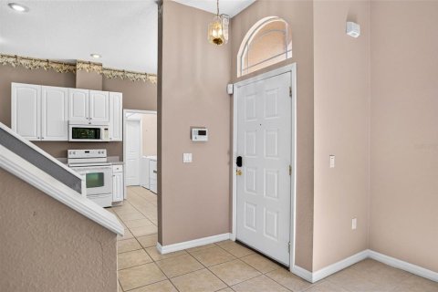 Townhouse in New Port Richey, Florida 3 bedrooms, 187.11 sq.m. № 2393960 - photo 6