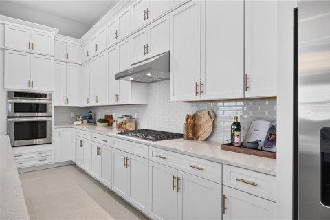 Купить виллу или дом в Лейквуд Ранч, Флорида 7 комнат, 268.49м2, № 2149732 - фото 22