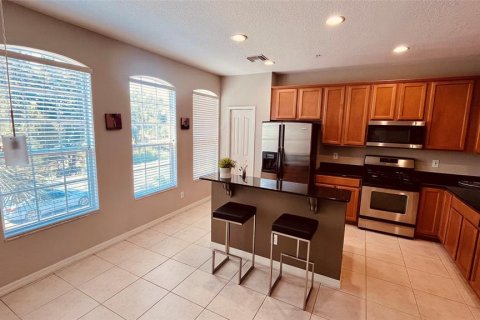 Townhouse in Tampa, Florida 3 bedrooms, 178.37 sq.m. № 1850257 - photo 28