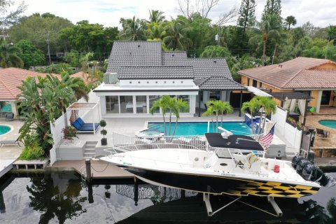 Villa ou maison à Pompano Beach, Floride 4 chambres, 208.84 m2 № 2084382