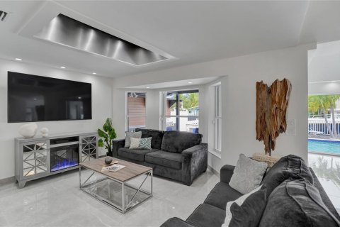 Villa ou maison à vendre à Pompano Beach, Floride: 4 chambres, 208.84 m2 № 2084382 - photo 7