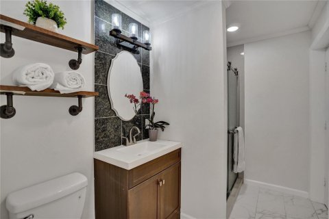 Villa ou maison à vendre à Pompano Beach, Floride: 4 chambres, 208.84 m2 № 2084382 - photo 13
