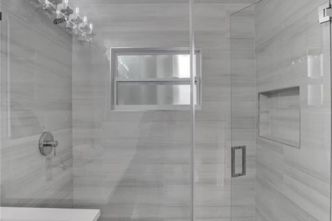 Villa ou maison à vendre à Pompano Beach, Floride: 4 chambres, 208.84 m2 № 2084382 - photo 17