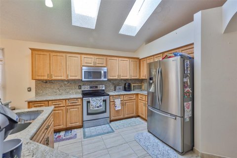 Casa en venta en Tampa, Florida, 4 dormitorios, 195.56 m2 № 1741186 - foto 18