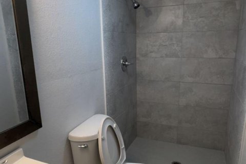Immobilier commercial à vendre à St. Lucie, Floride: 190.36 m2 № 2374867 - photo 5