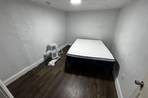 Immobilier commercial à vendre à St. Lucie, Floride: 190.36 m2 № 2374867 - photo 4