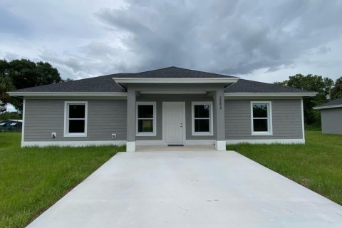 Casa en alquiler en Okeechobee, Florida, 3 dormitorios, 116.13 m2 № 1229260 - foto 1