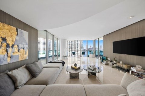 Купить кондоминиум в Майами, Флорида 2 спальни, 142.05м2, № 2080985 - фото 14