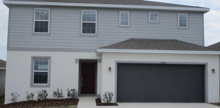 House in Davenport, Florida 4 bedrooms, 224.45 sq.m. № 2208514
