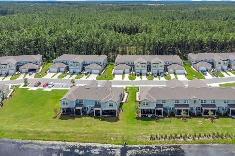 Townhouse in Palm Coast, Florida 2 bedrooms, 134.06 sq.m. № 1909691 - photo 12