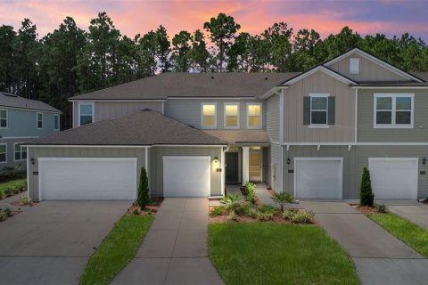Townhouse in Palm Coast, Florida 2 bedrooms, 134.06 sq.m. № 1909691 - photo 4