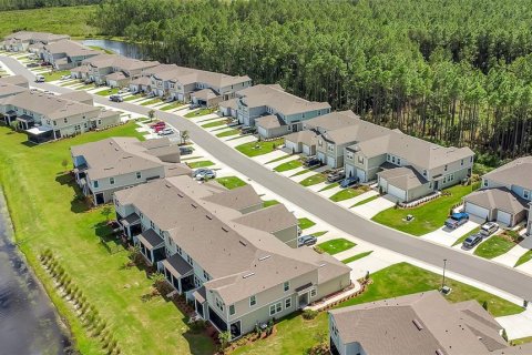 Townhouse in Palm Coast, Florida 2 bedrooms, 134.06 sq.m. № 1909691 - photo 17