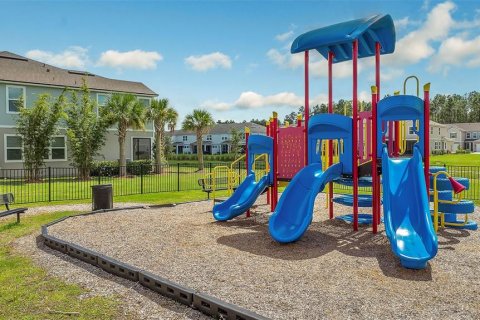 Townhouse in Palm Coast, Florida 2 bedrooms, 134.06 sq.m. № 1909691 - photo 11