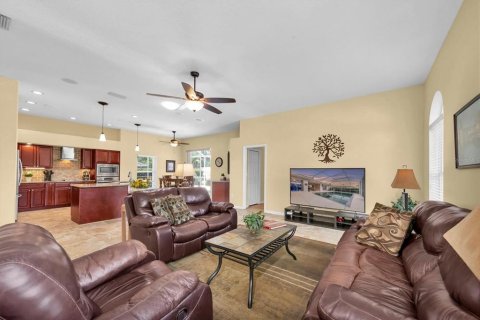House in Safety Harbor, Florida 4 bedrooms, 258.92 sq.m. № 1744192 - photo 15