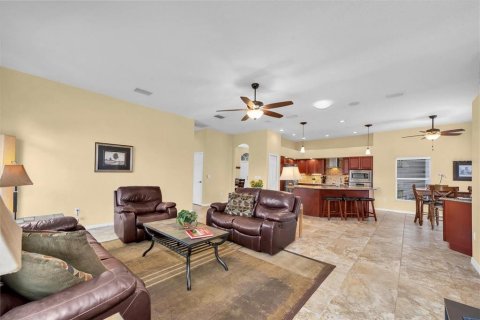 House in Safety Harbor, Florida 4 bedrooms, 258.92 sq.m. № 1744192 - photo 4