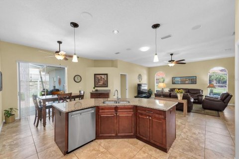 House in Safety Harbor, Florida 4 bedrooms, 258.92 sq.m. № 1744192 - photo 19