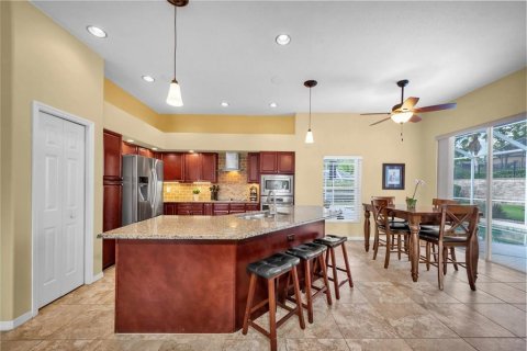 House in Safety Harbor, Florida 4 bedrooms, 258.92 sq.m. № 1744192 - photo 3