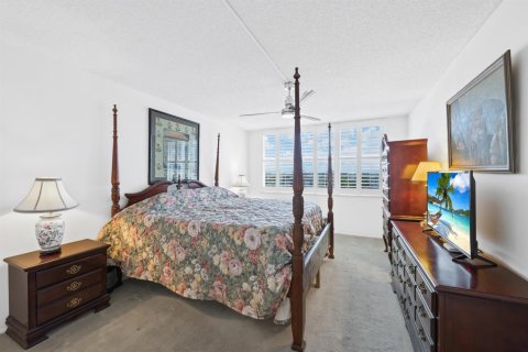 Купить кондоминиум в Помпано-Бич, Флорида 3 комнаты, 150.5м2, № 2085523 - фото 19