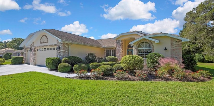 Villa ou maison à Homosassa, Floride 3 chambres, 203.36 m2 № 2419250