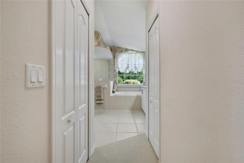 Villa ou maison à vendre à Homosassa, Floride: 3 chambres, 203.36 m2 № 2419250 - photo 21