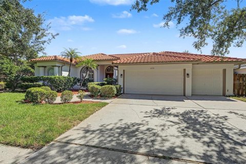 House in Oldsmar, Florida 5 bedrooms, 253.62 sq.m. № 2419203 - photo 2