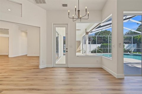 House in Oldsmar, Florida 5 bedrooms, 253.62 sq.m. № 2419203 - photo 21